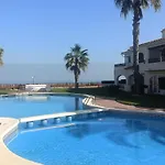 Frente Al Mar Con Terraza Y Vista Al Jardín - Es-373-26 Apartamento *