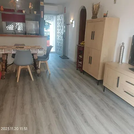 Frente Al Mar Con Terraza Y Vista Al Jardin - Es-373-26