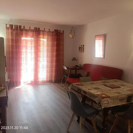 Frente Al Mar Con Terraza Y Vista Al Jardin - Es-373-26