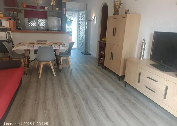 Frente Al Mar Con Terraza Y Vista Al Jardin - Es-373-26